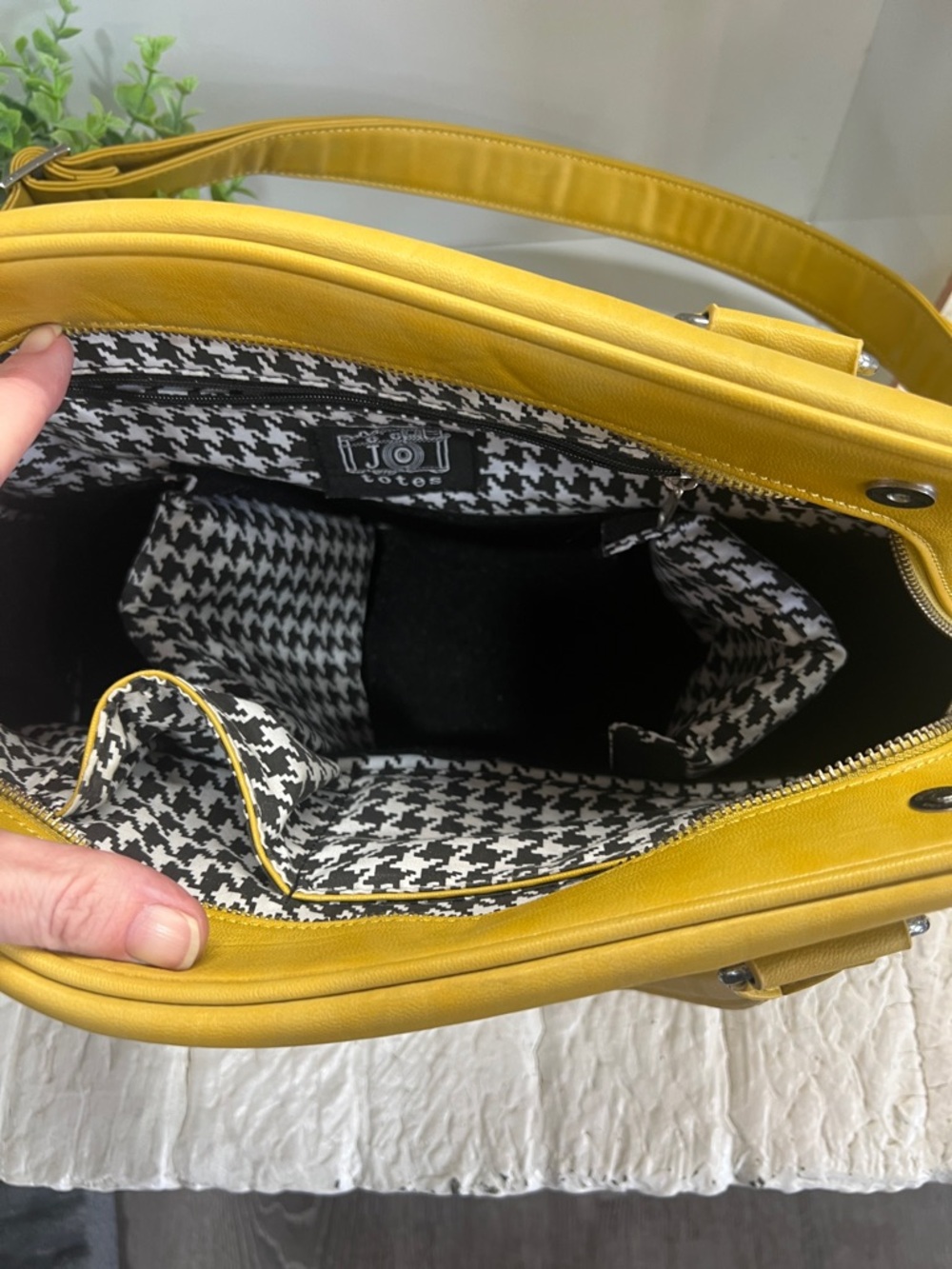 Jo Totes Rose Camera Bag in the "Marigold" - Picture 2 of 5
